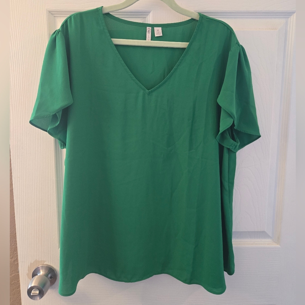 Women's Green Top